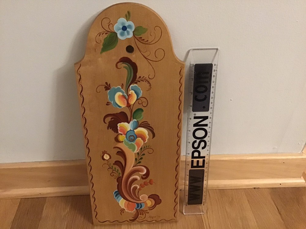 Handpainted Flowers On Wood Plaque