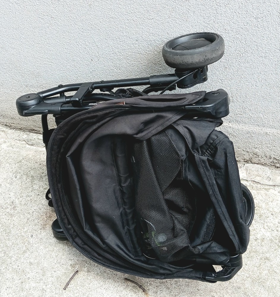 Mountain Buggy Nano Stroller Black in good condition