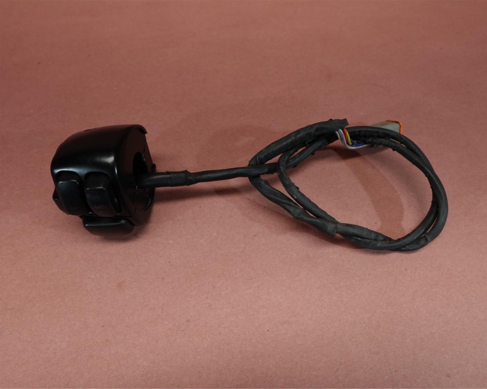 2001-2006 Harley Davidson Heritage Softail Left Handlebar Switch Turn Signal