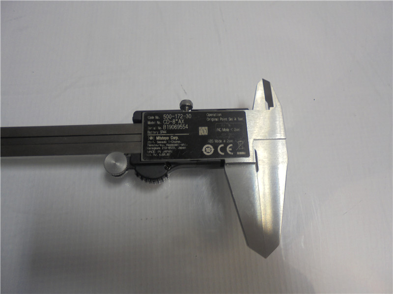 Mitutoyo CD 8 AX Digital Caliper 8 Inch Precision Measuring Tool Tested