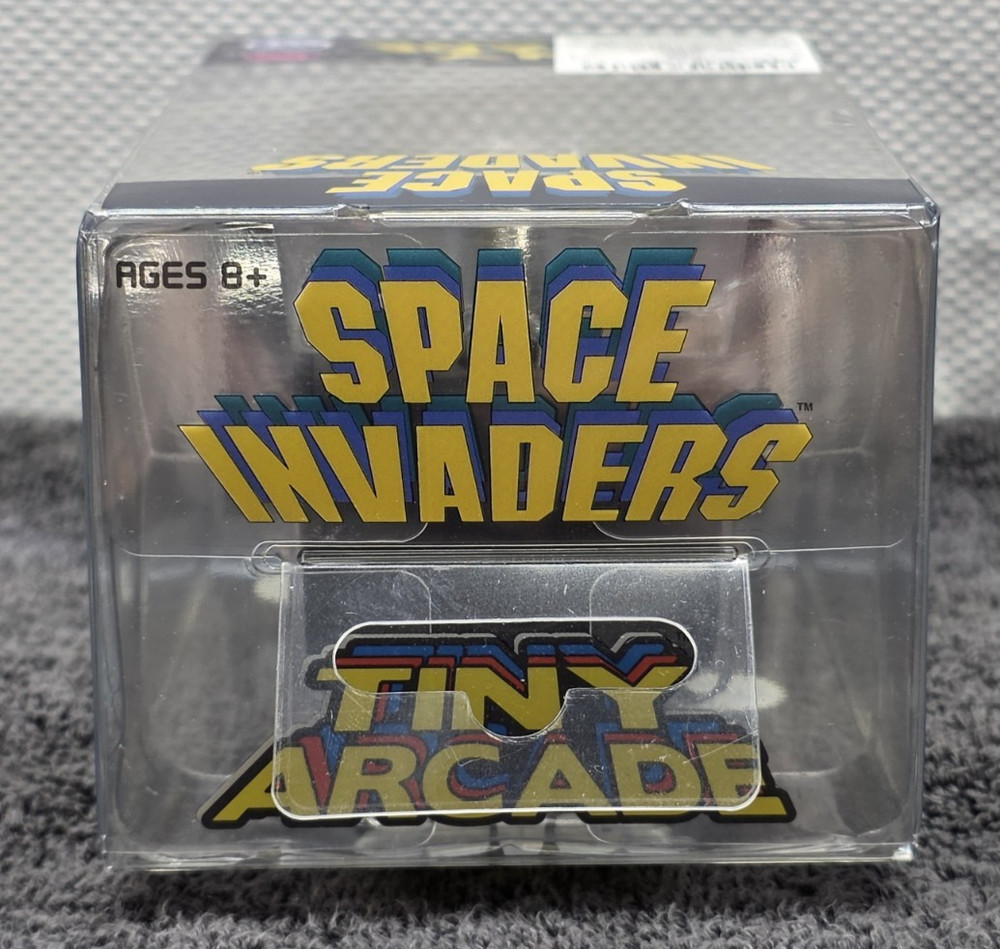 Super Impulse Tiny Arcade Space Invaders Key Chain Fully Functional Arcade Game