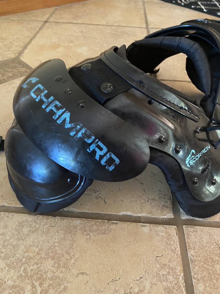 Youth Football Shoulder Pads Small