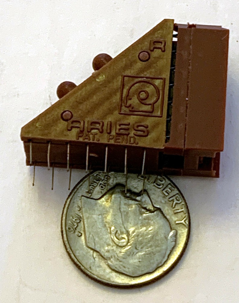 Aries 14-810-90R 14 Pin Right Angle DIP/LED Socket Sn Plating