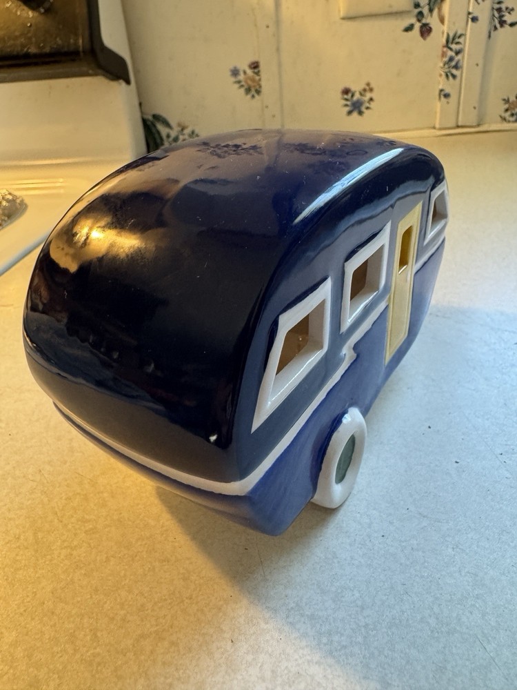 Retro Blue/White Ceramic Light up Camper ***READ DESCRIPTION***