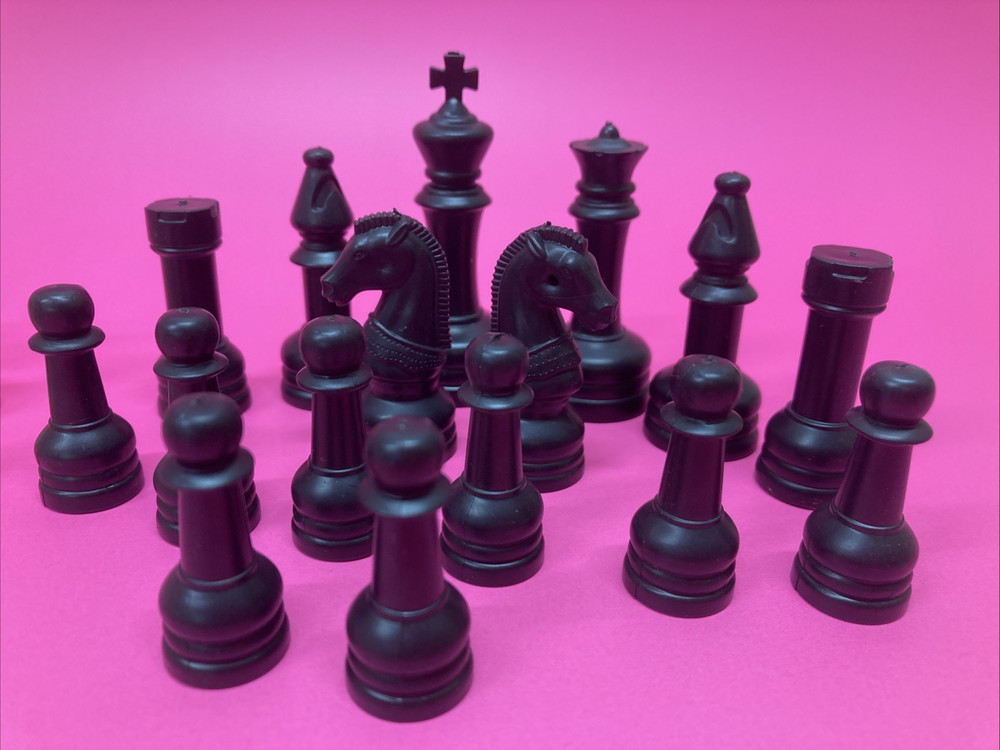 Chess Pieces Hollow Plastic Entire Set PIECES ONLY NO BOARD