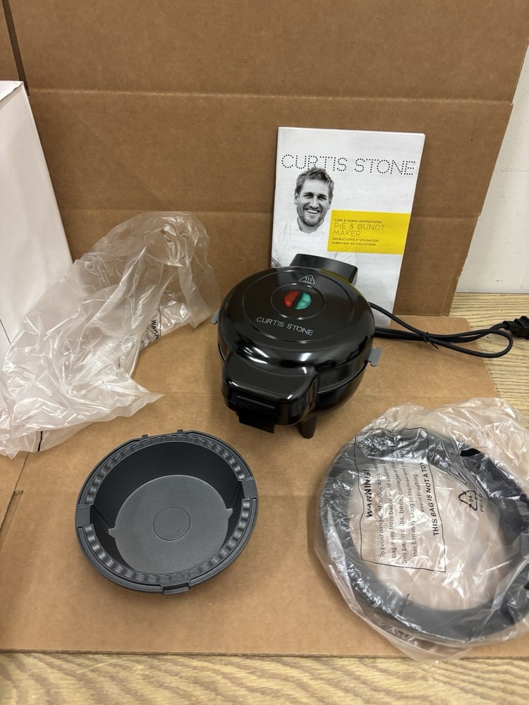 Curtis Stone Pie & Bundt Maker Black 10583BK
