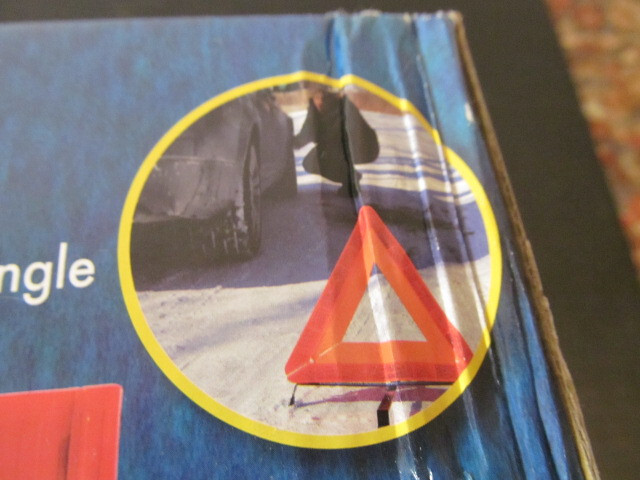 Oskar 3 Piece Emergency Set with Two Traction Pads + Folding Triangle