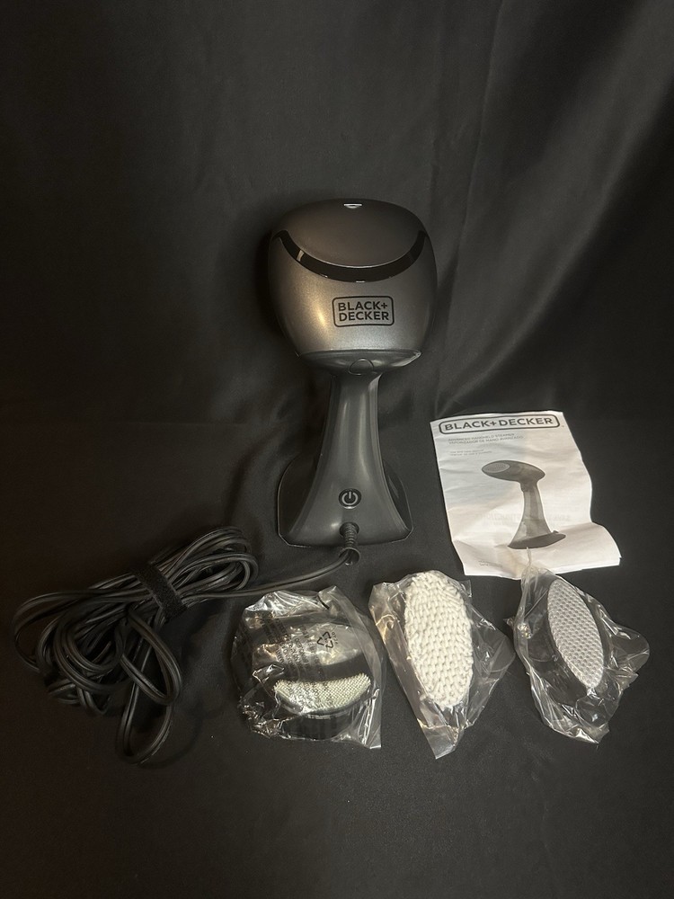 BLACK+DECKER Advanced Handheld Steamer & Press Plate 2-in-1 Iron Steamer