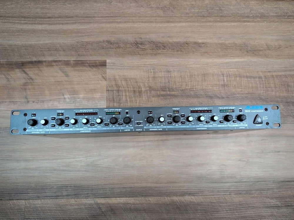Alesis 3632 Dual Channel Compressor Limiter Gate Rack Mount