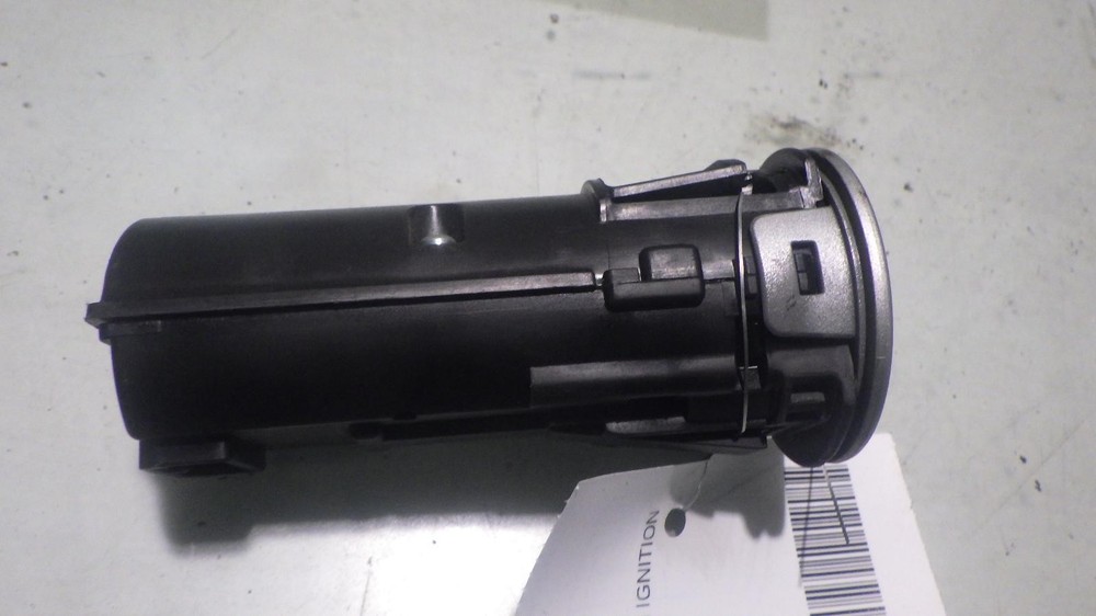15 CHRYSLER 200 Push Button Ignition 68185801AB
