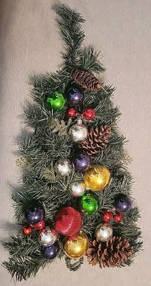 Christmas [Tree] Pine Wreath w/ Mixed Ornaments - Multicolored (Changeable)