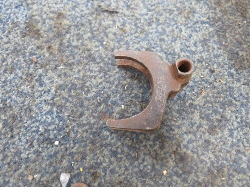 early triumph gear selector fork