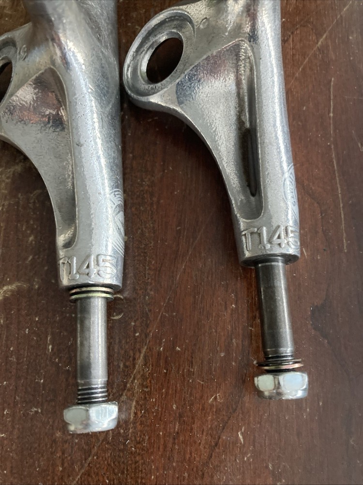 Thunder Trucks 145 Lights 7.6” Axle Skateboarding Standard