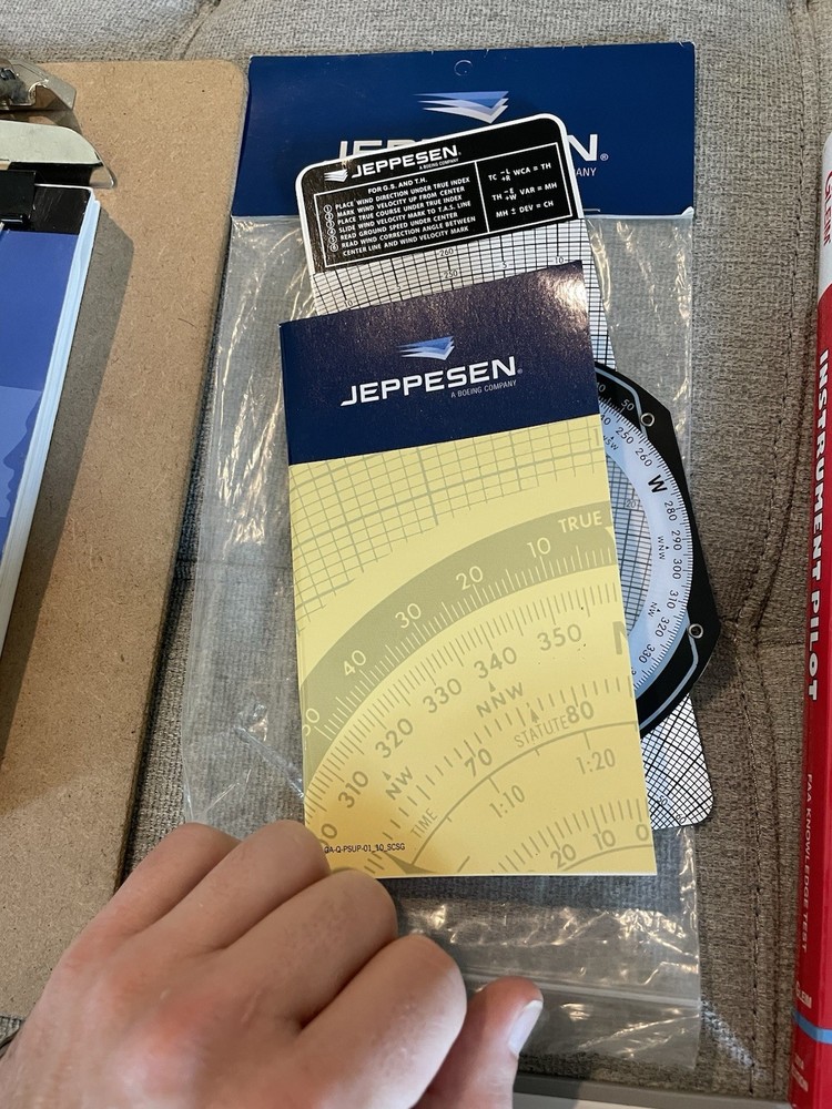 Private Pilot & Instrument ASA Training Handbooks Jeppesen Flight Computer