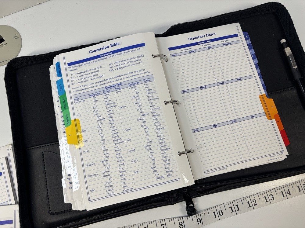 Caterpillar CAT Professional Leather Folio Binder - Zippered