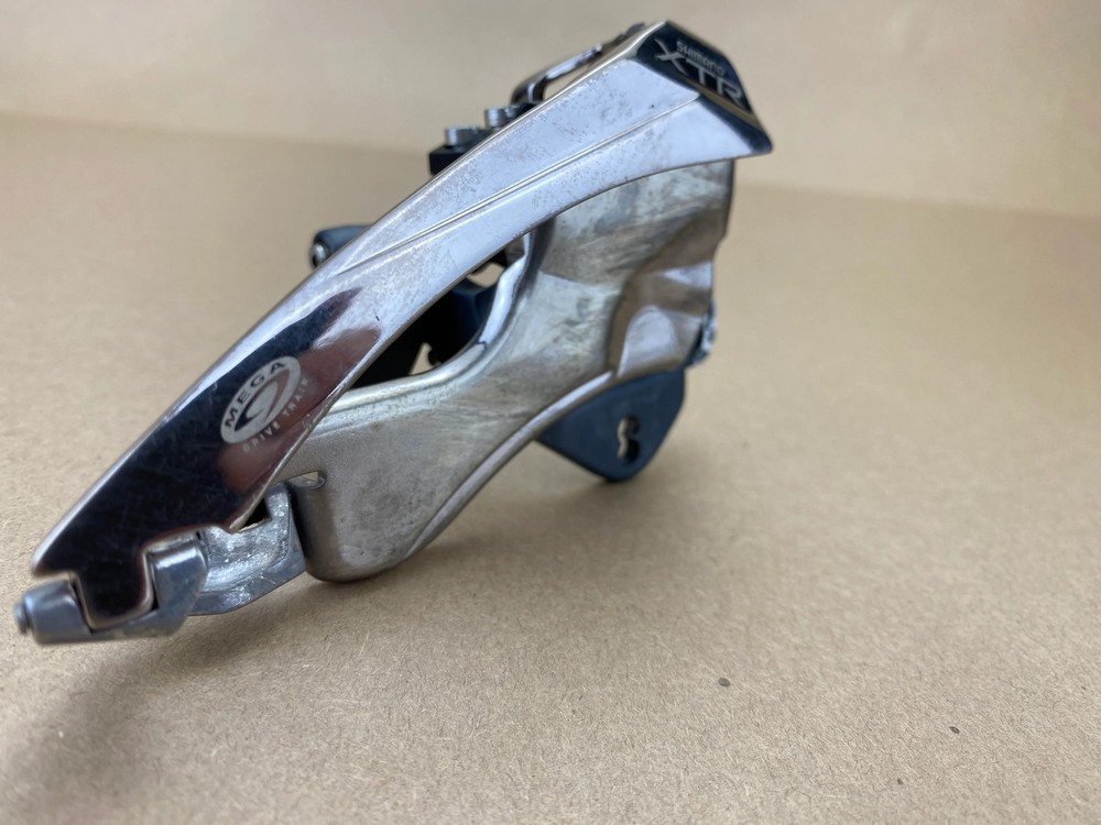 Shimano XTR M952 Front Derailleur - E-type