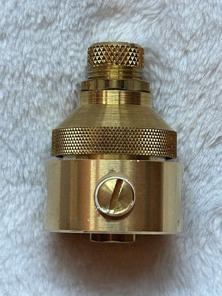 WATTS 560 Mini Water Pressure Regulator 1/4” FIPS 0-60psi