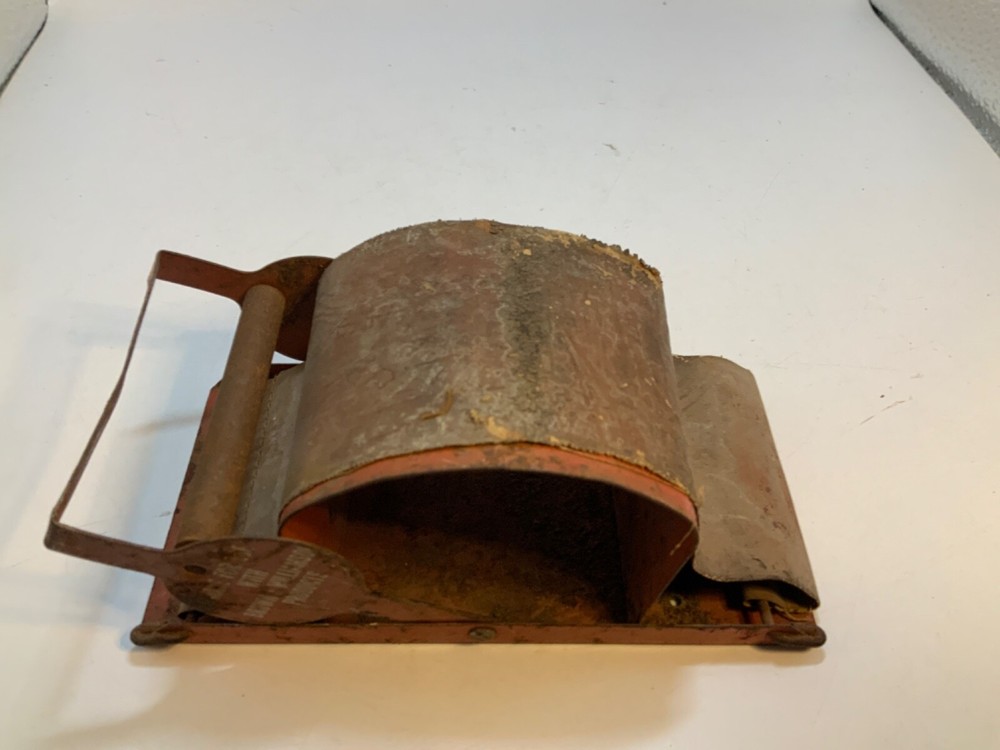 BROWN & WILLIAMSON CIGARETTE ROLLER VINTAGE