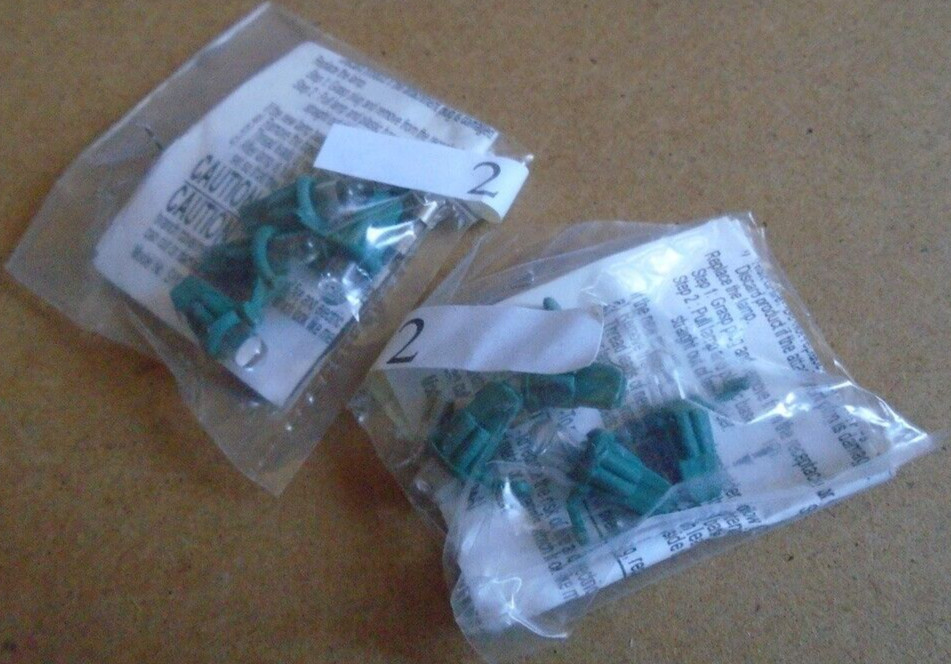 100 Ultra Burst Cluster Light Set Plug-In Clear Green Wire (2-boxes)