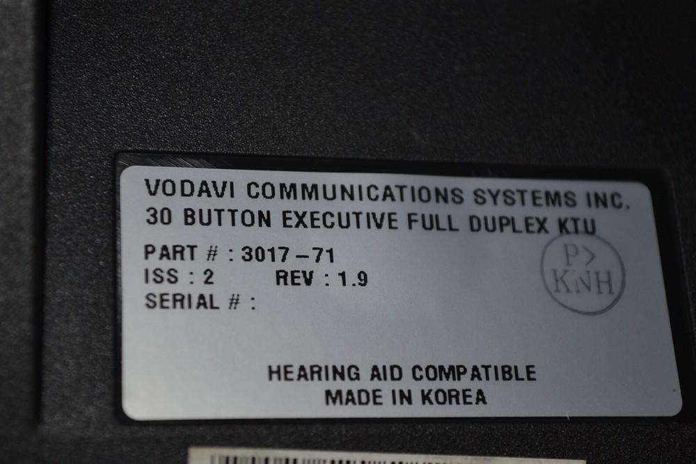 Vodavi Communications 3017-71 30 button executive digital telephone Display XTS