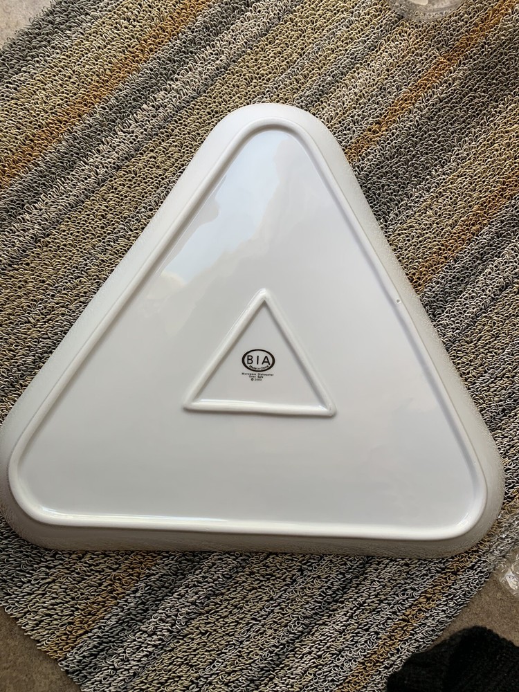 BIA 2003 Billiards Triangular Server Pool Ball Rack Serving Dish Cave Game Room