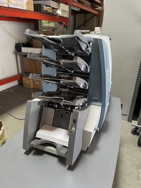 Pitney Bowes Di600 Folder/Inserter