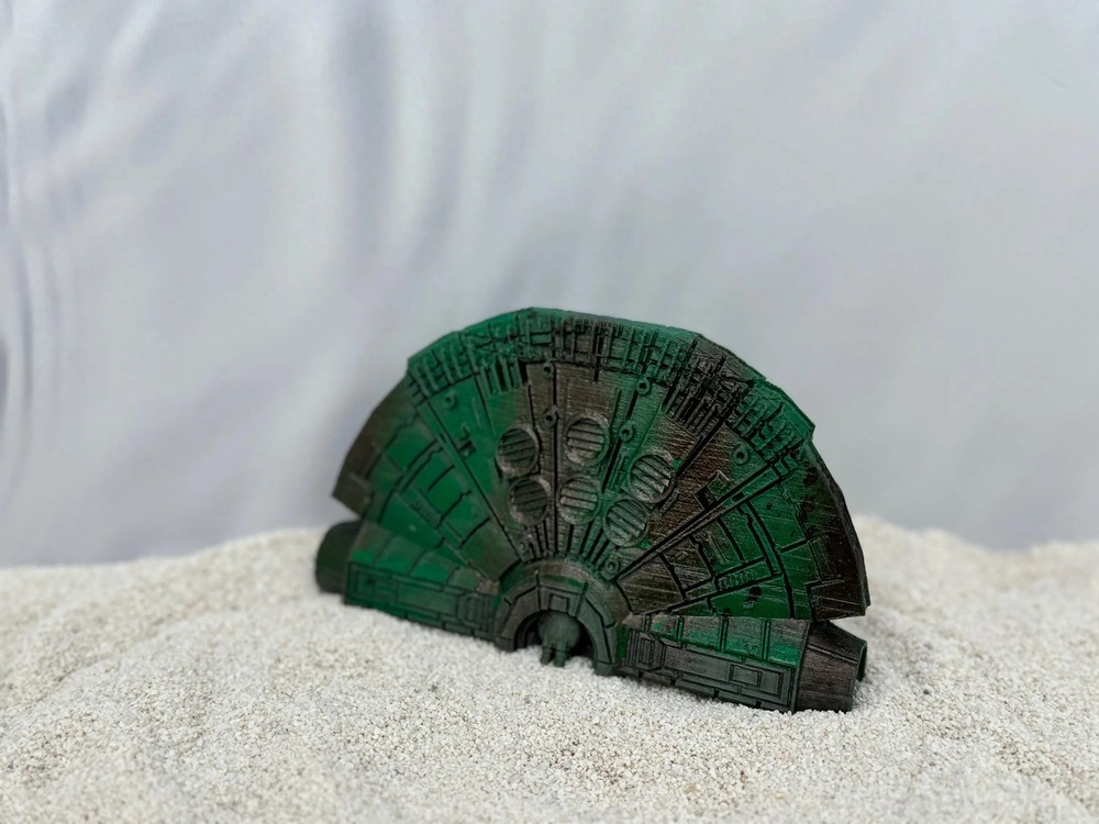 Millennium Falcon Ruins