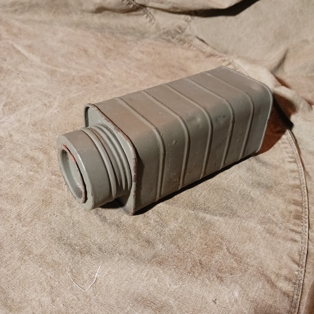 1910 condiment can