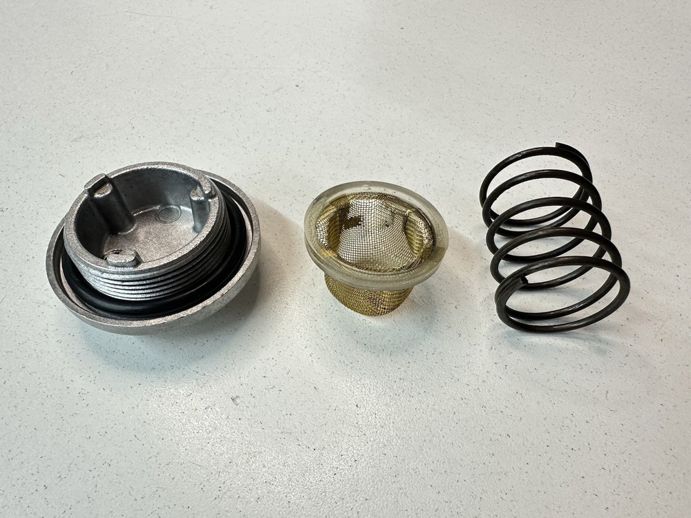 USED 92-04 YAMAHA 250 TIMBERWOLF BEAR TRACKER ENGINE OIL DRAIN PLUG W STRAINER