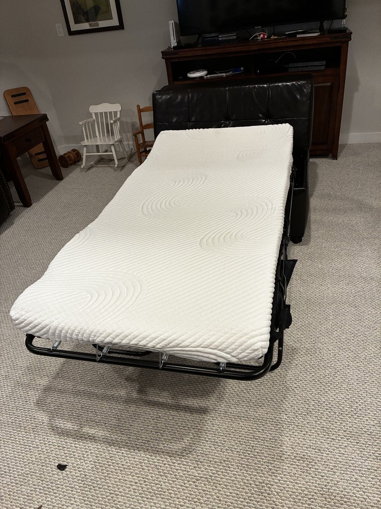 Bob-O-Pedic Ottoman Sleeper