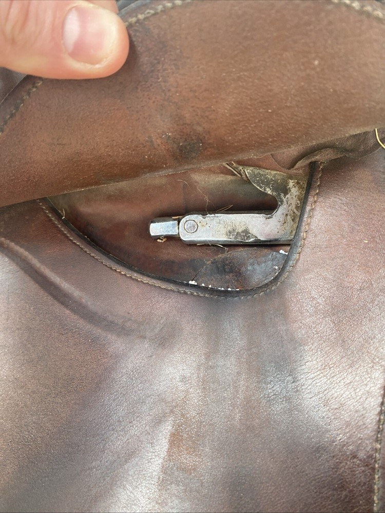Dover Circuit English 17" saddle