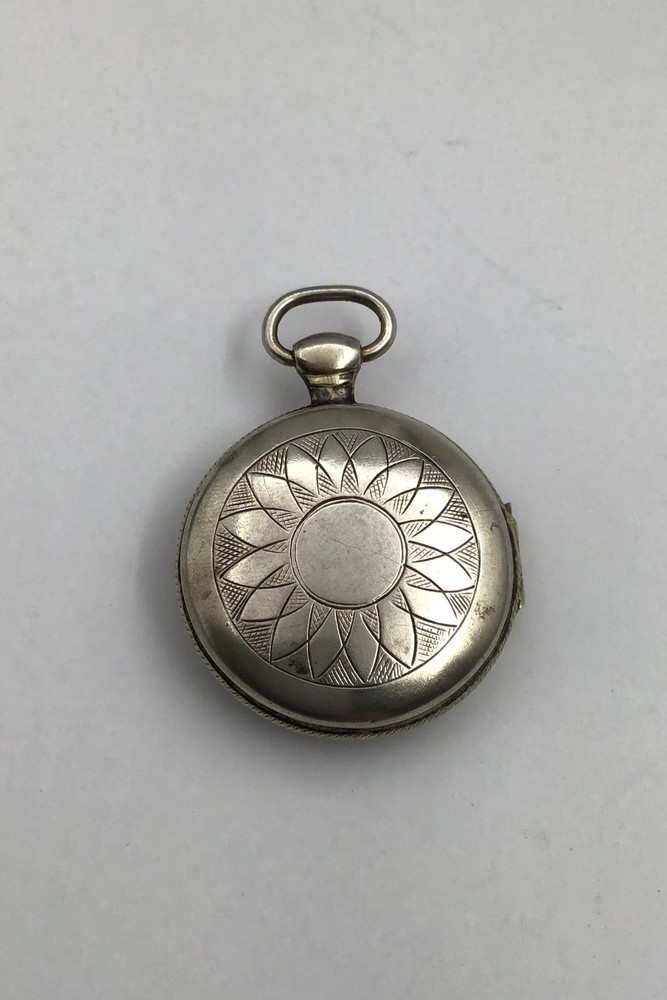 Silver (Partially gold-plated) Main water egg