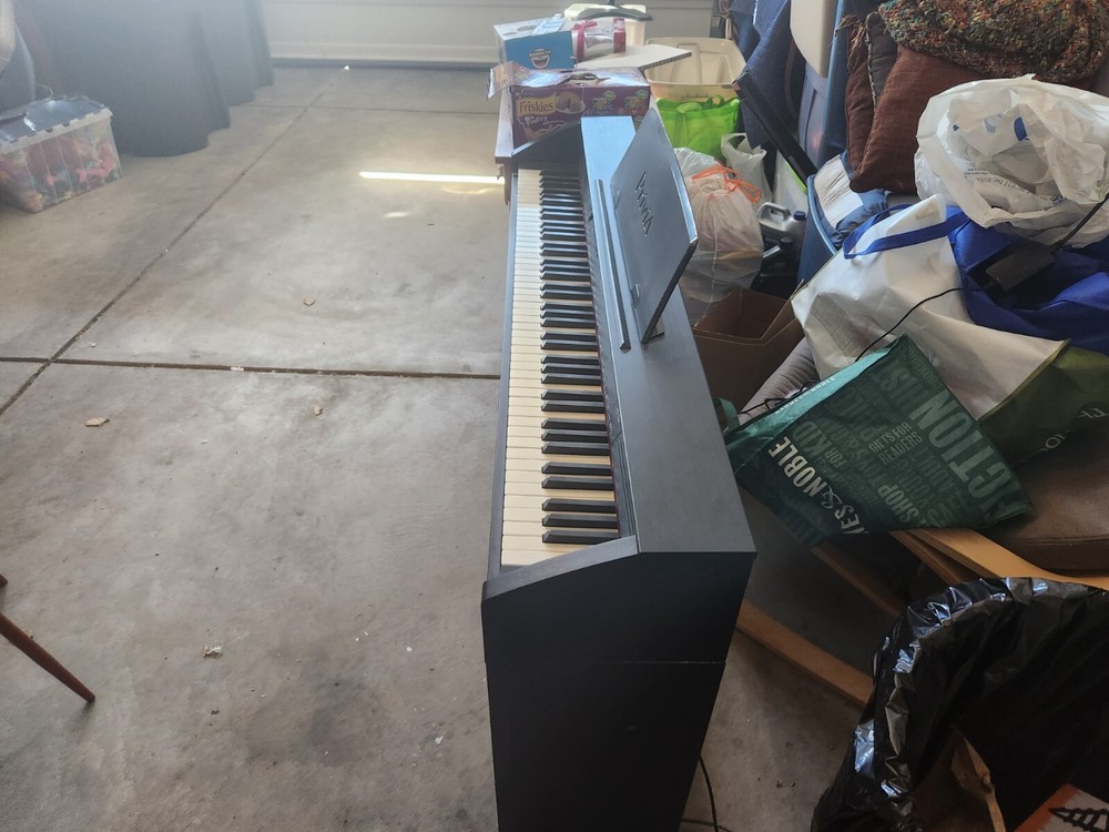 CASIO Privia PX760 88 Key W/ Bench