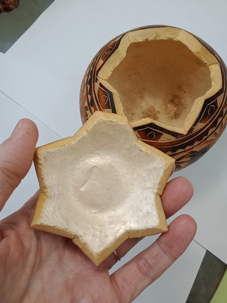 Hand Carved Peruvian Gourd Trinket Box Llamas