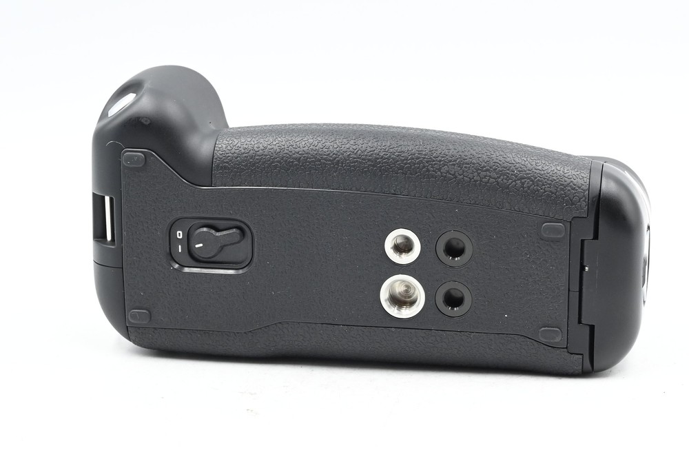 Leica 16003 MultiFunction Handgrip S (Multi-Function Vertical Hand Grip) #022