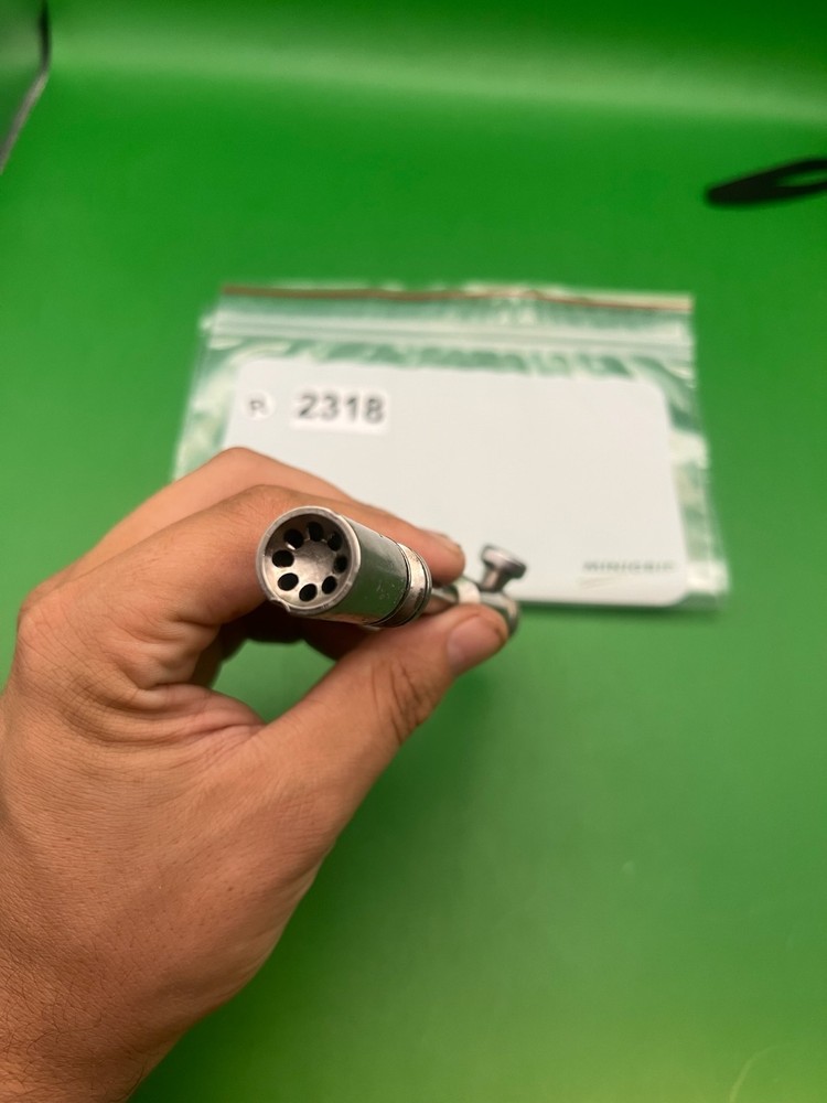 Autococker Bolt