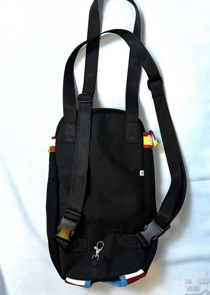 NWT Multicolor Pet Carrier Backpack for Small Cats and dogs / Size medium