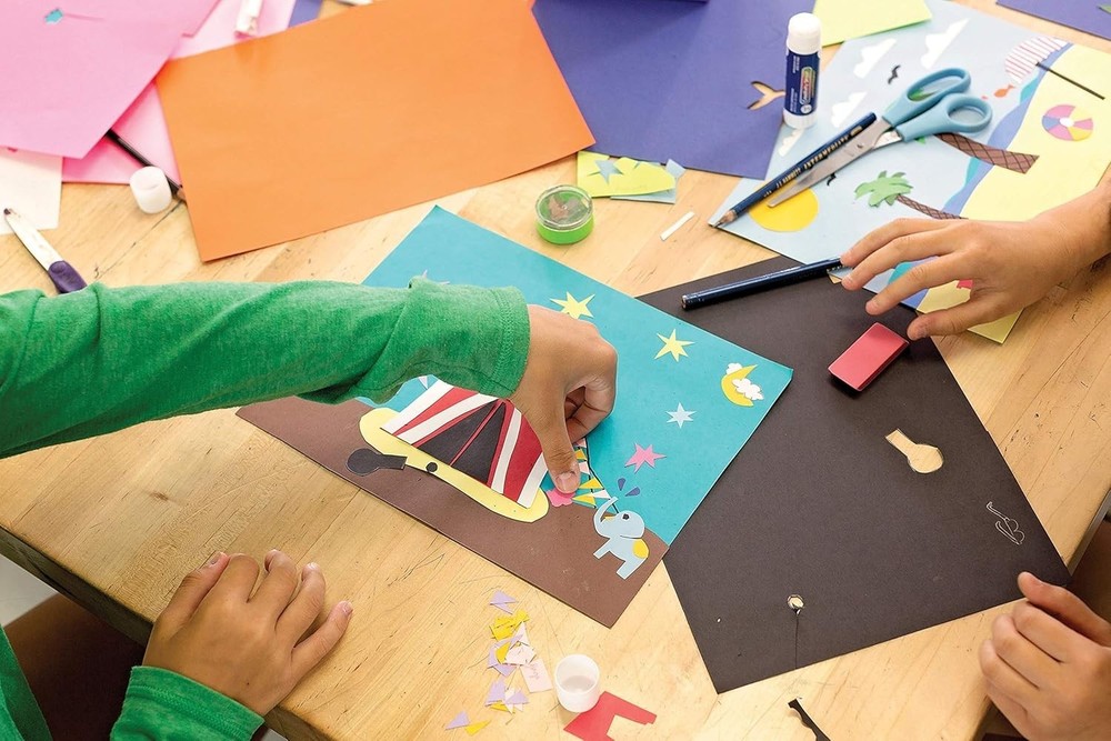 Versatile 10-Color Construction Paper Pack - 50 Sheets for Creative Projects