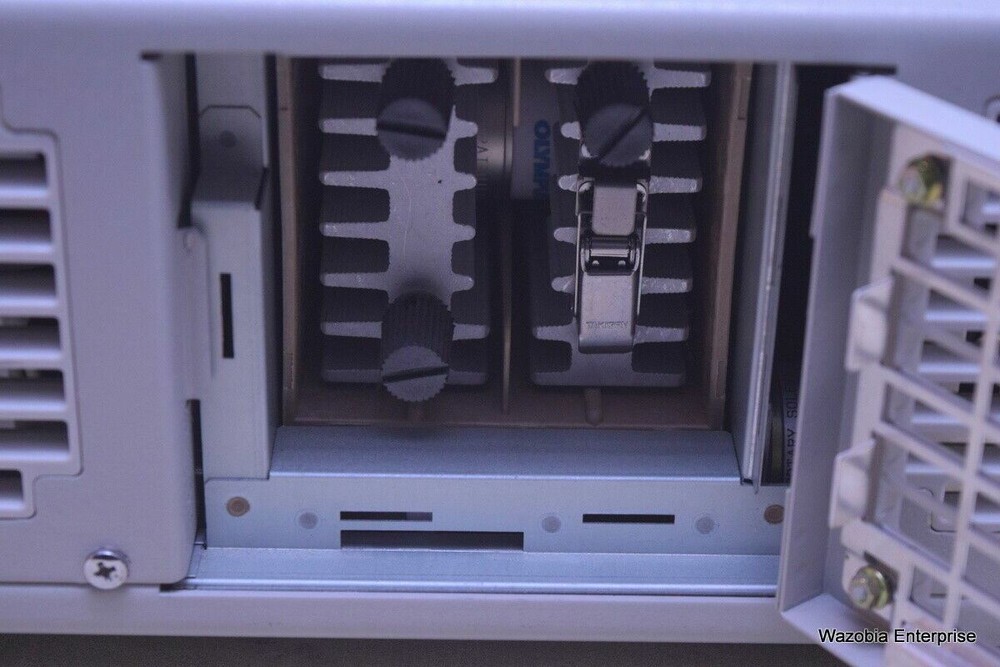 OLYMPUS MODEL CLV-S20 ENDOSCOPY LIGHT SOURCE