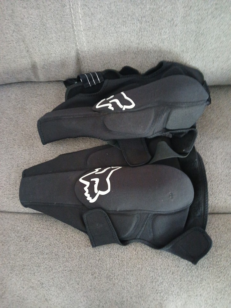 Fox Racing Enduro Knee Guards SZ Large MINT