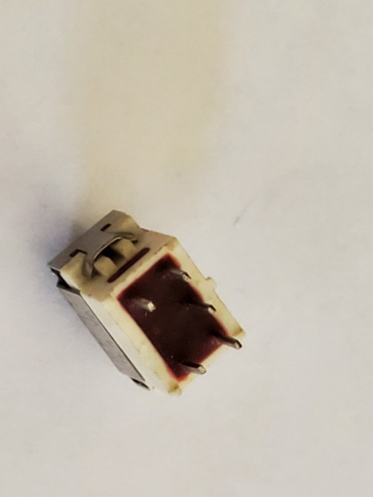 10pcs C&K ES01MCBE SLIDE SWITCH