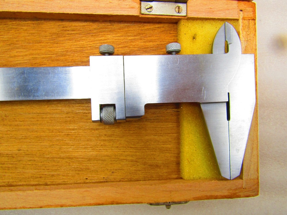 Vernier Caliper, 200 mm x 8"