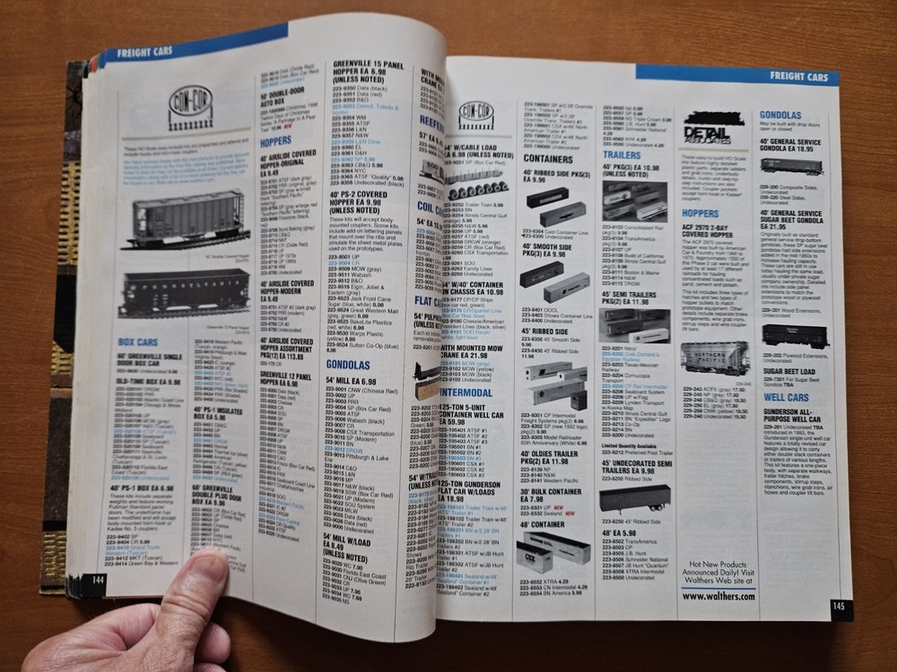 2000 Walthers HO Model Railroad Catalog Reference Manual