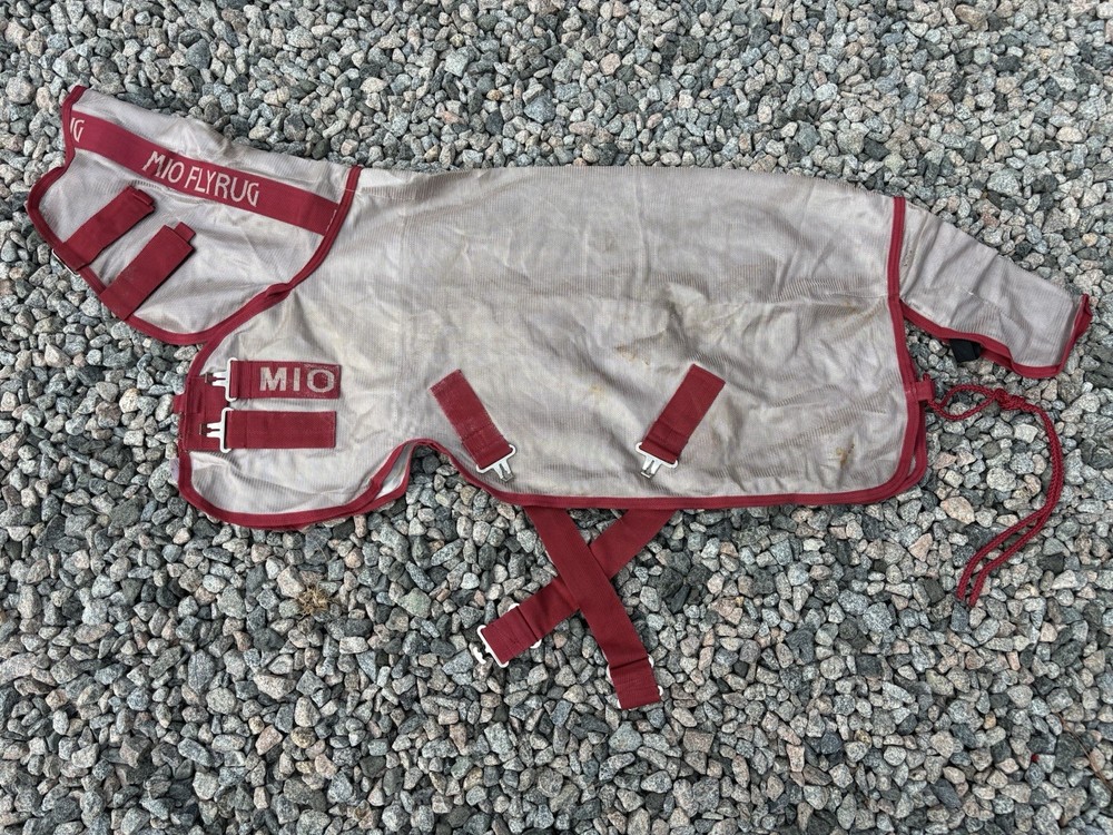 Measures 36” Mio Fly Sheet