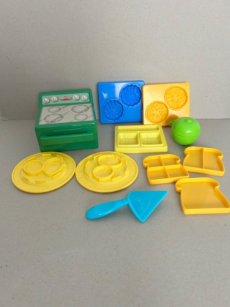 Play-Doh Kitchen Hamburger/Sandwich set