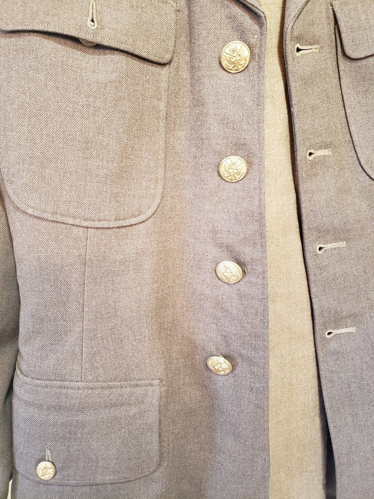 WWII ARMY OUTFIT