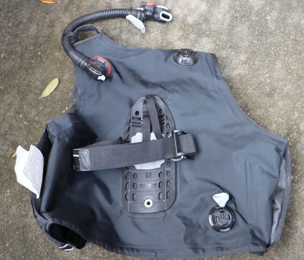 Scubapro Equalizer Buoyancy Compensator Size XL