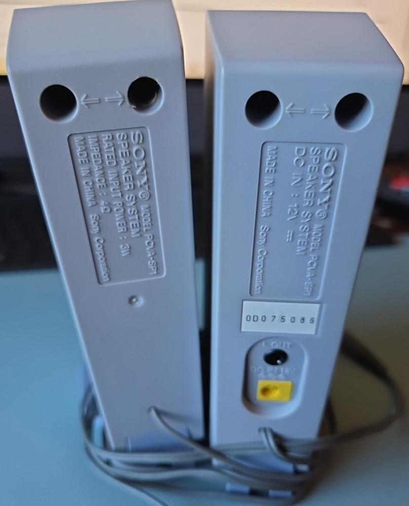 Sony Vaio PCVA-SP1 Computer Speaker System Pre-owned