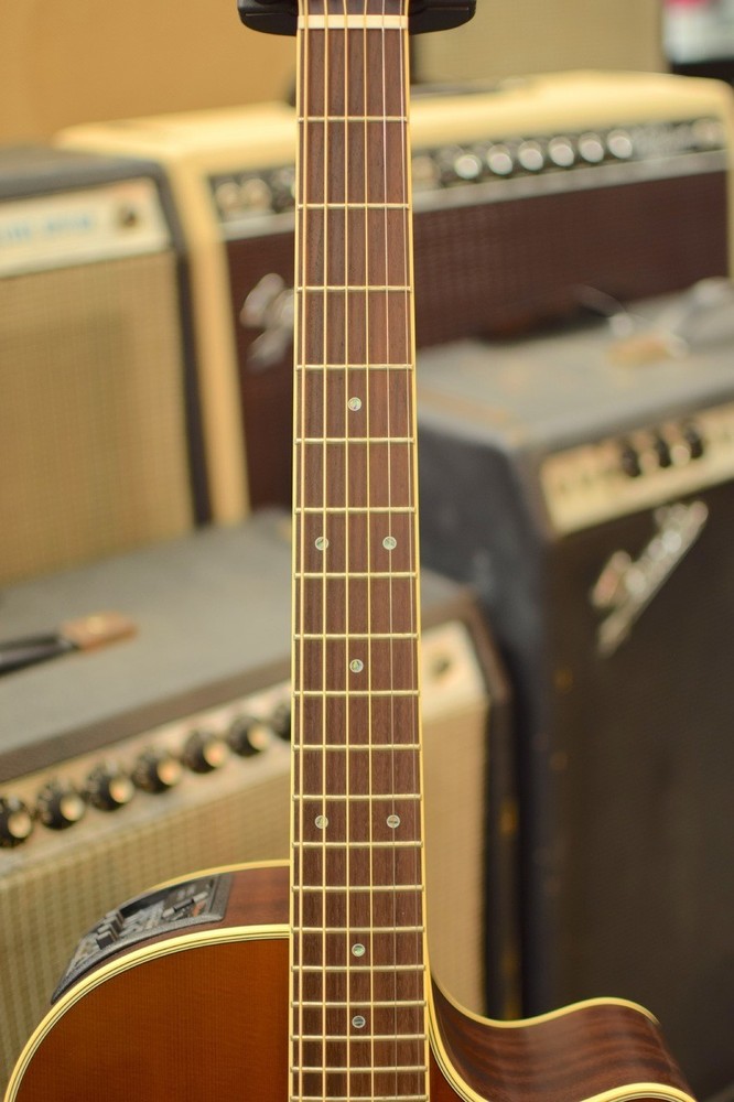 Takamine PTU80CS w/semi-hard case USED
