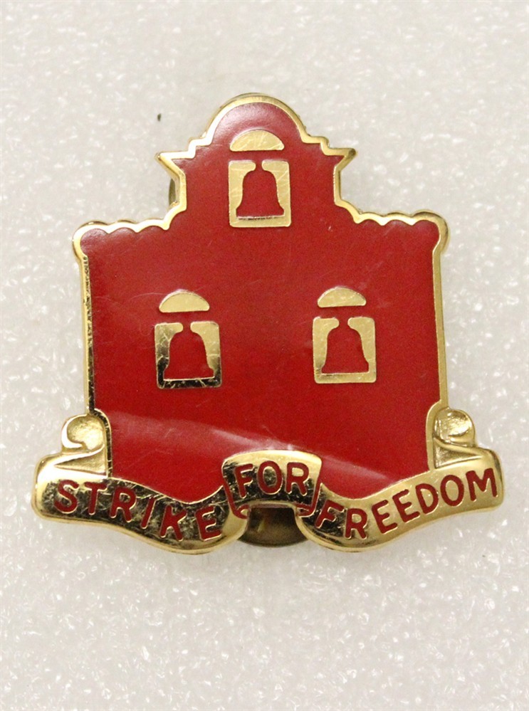 U.S. Army DI Pin: III Corps Artillery - c/b, 22M